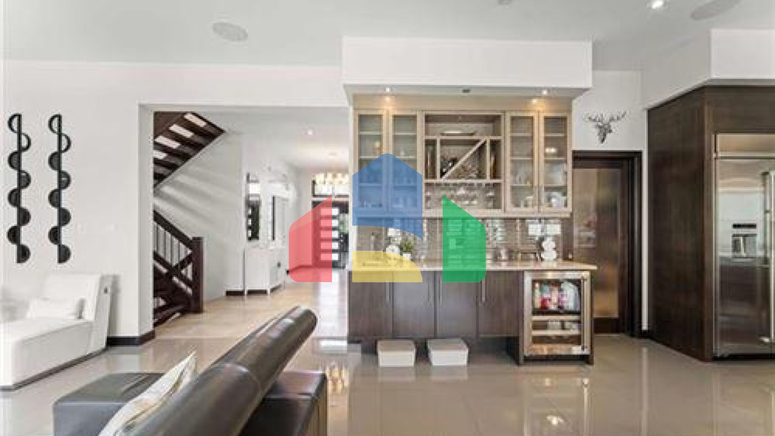 Residential - Single Family Home - Winnipeg, Canada - Canada