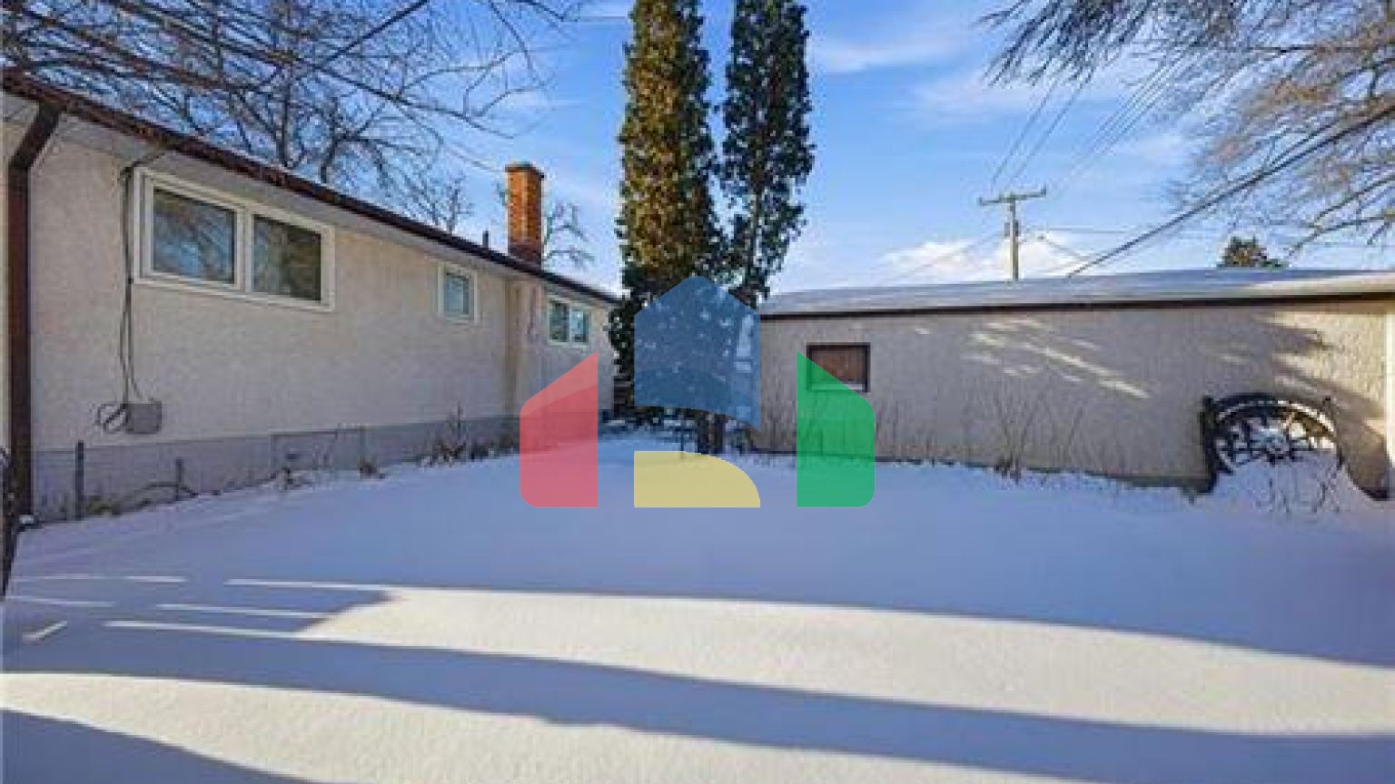 Residential - Single Family Home - Winnipeg, Canada - Canada