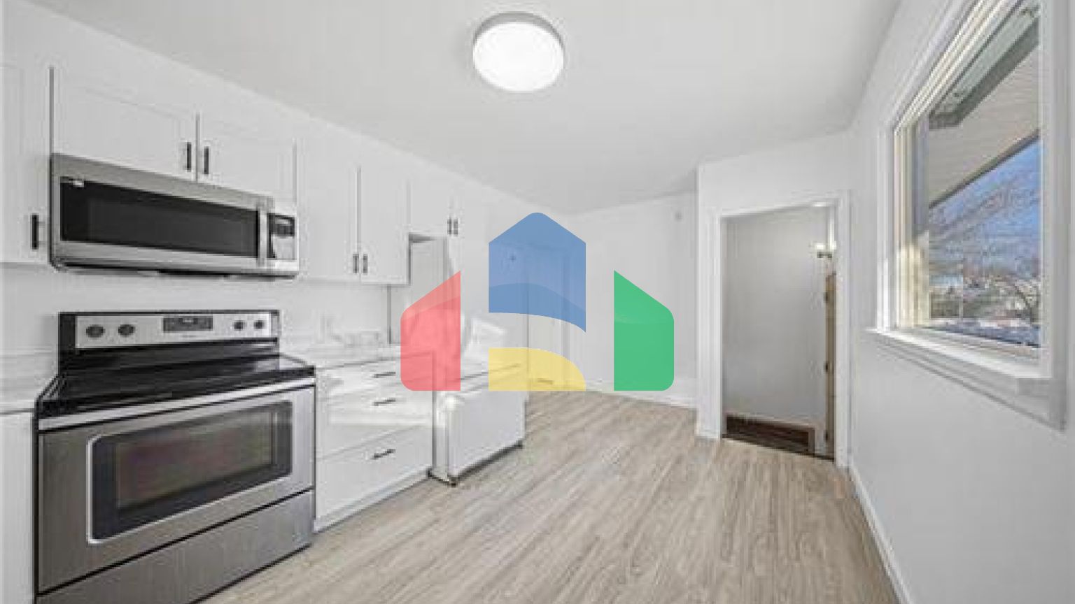 Residential - Single Family Home - Winnipeg, Canada - Canada