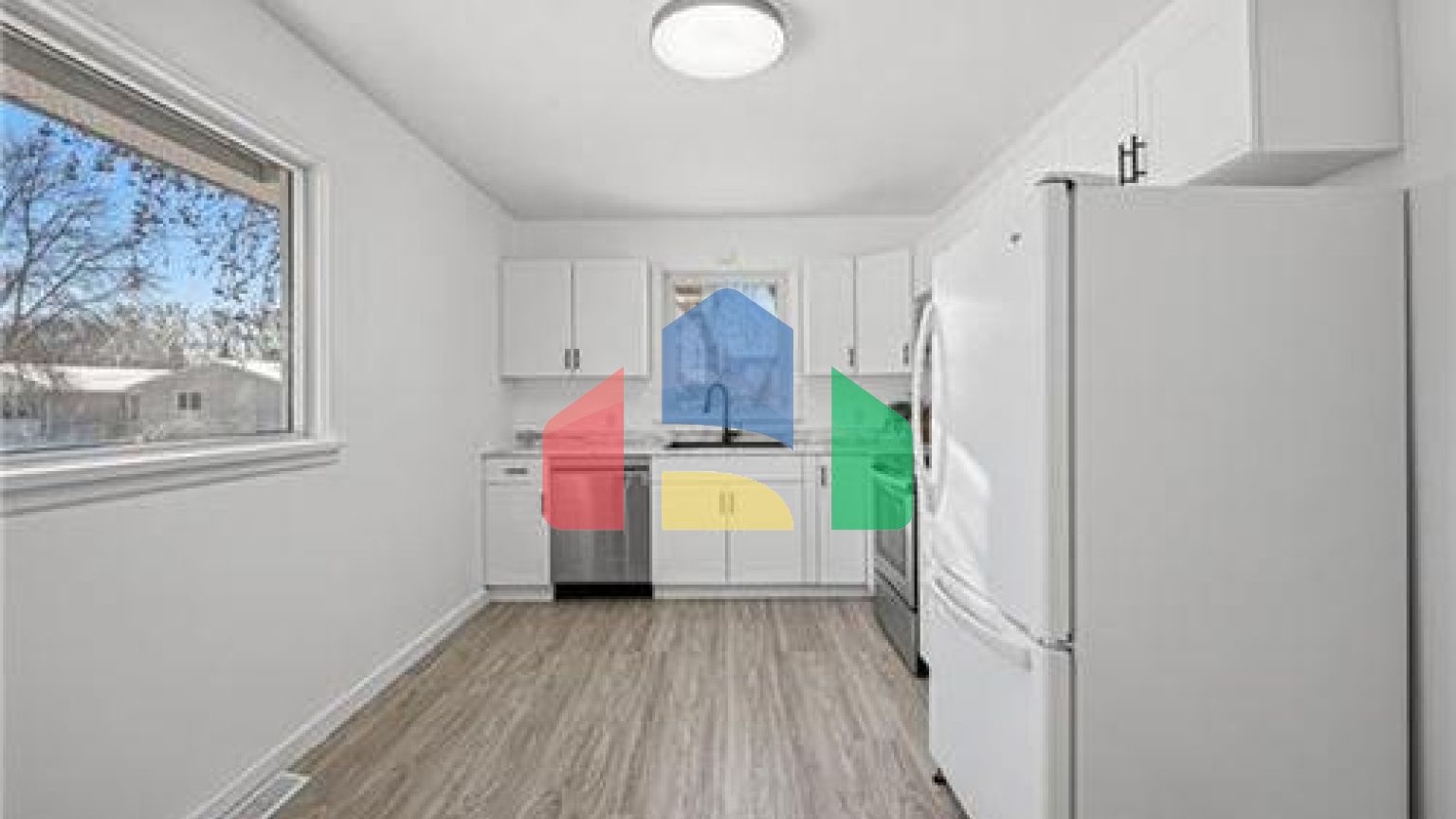 Residential - Single Family Home - Winnipeg, Canada - Canada