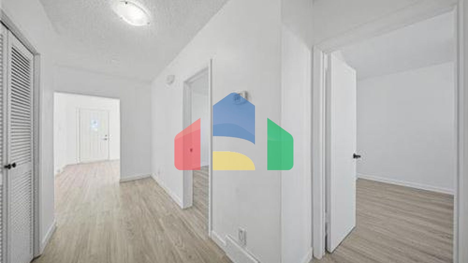 Residential - Single Family Home - Winnipeg, Canada - Canada