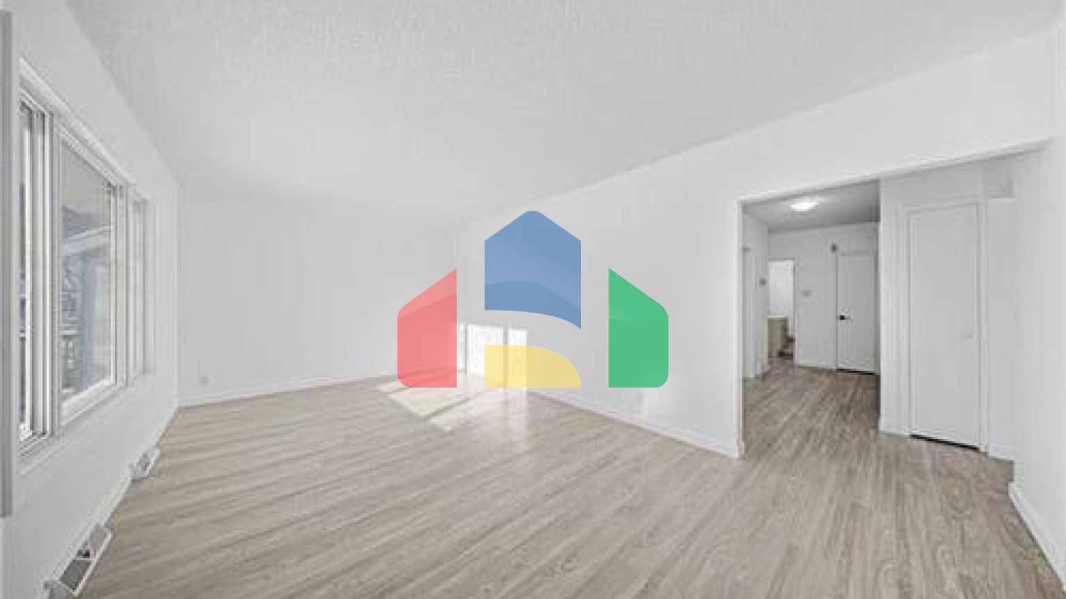 Residential - Single Family Home - Winnipeg, Canada - Canada