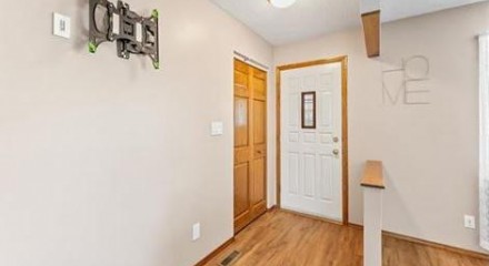 Residential - Single Family Home - Winnipeg, Canada - Canada