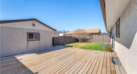 Residential - Single Family Home - Winnipeg, Canada - Canada