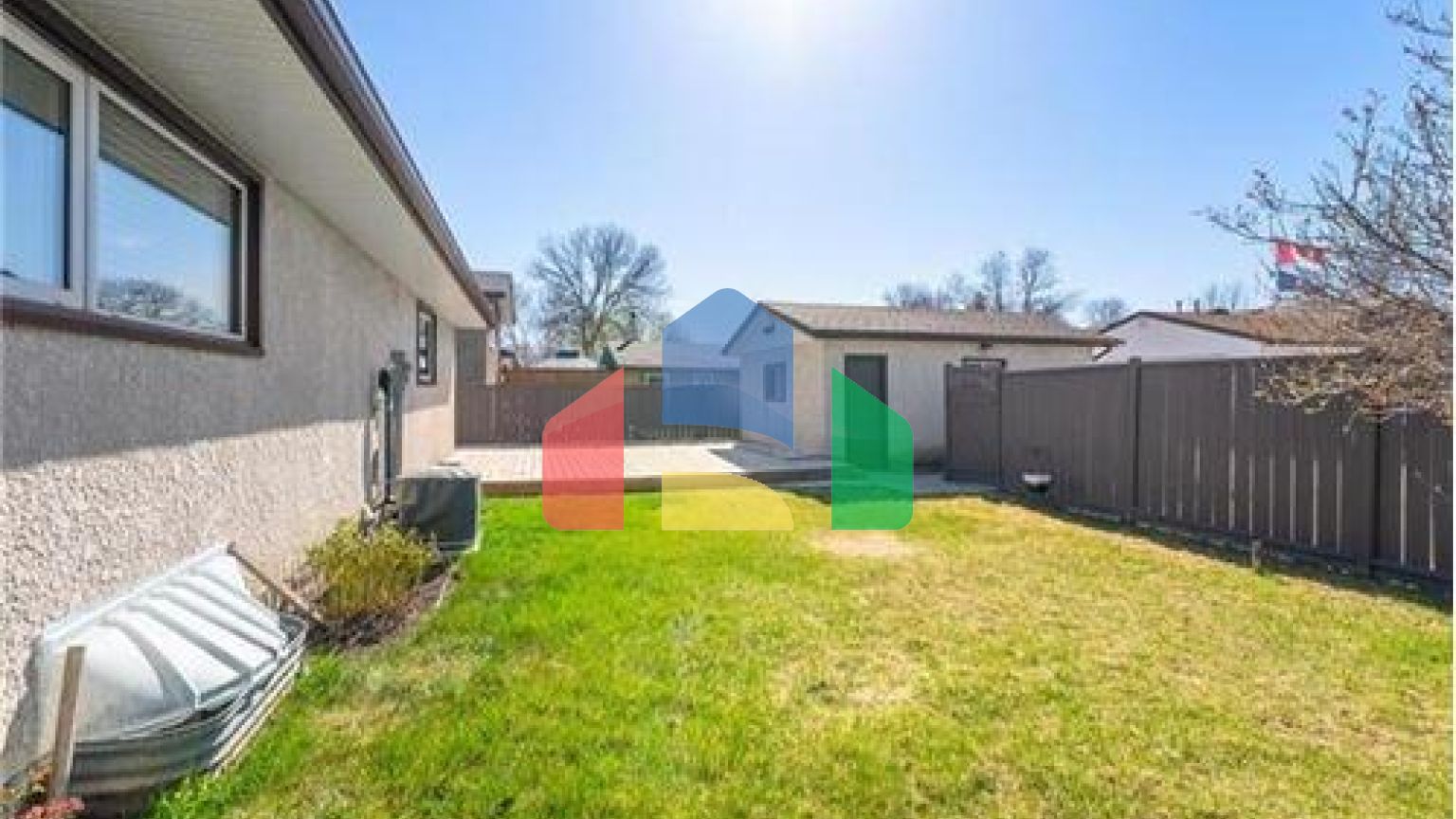 Residential - Single Family Home - Winnipeg, Canada - Canada