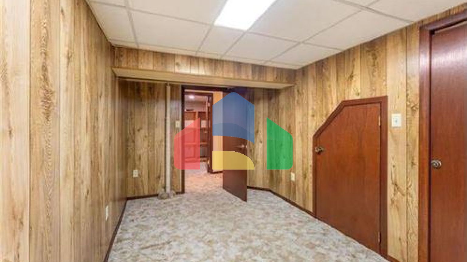 Residential - Single Family Home - Winnipeg, Canada - Canada