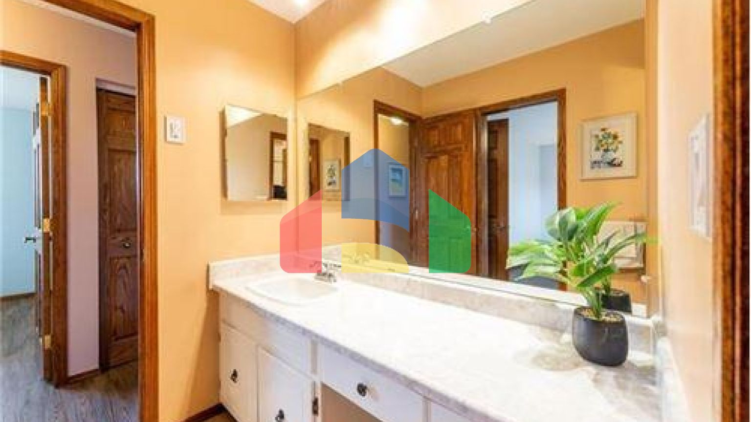 Residential - Single Family Home - Winnipeg, Canada - Canada