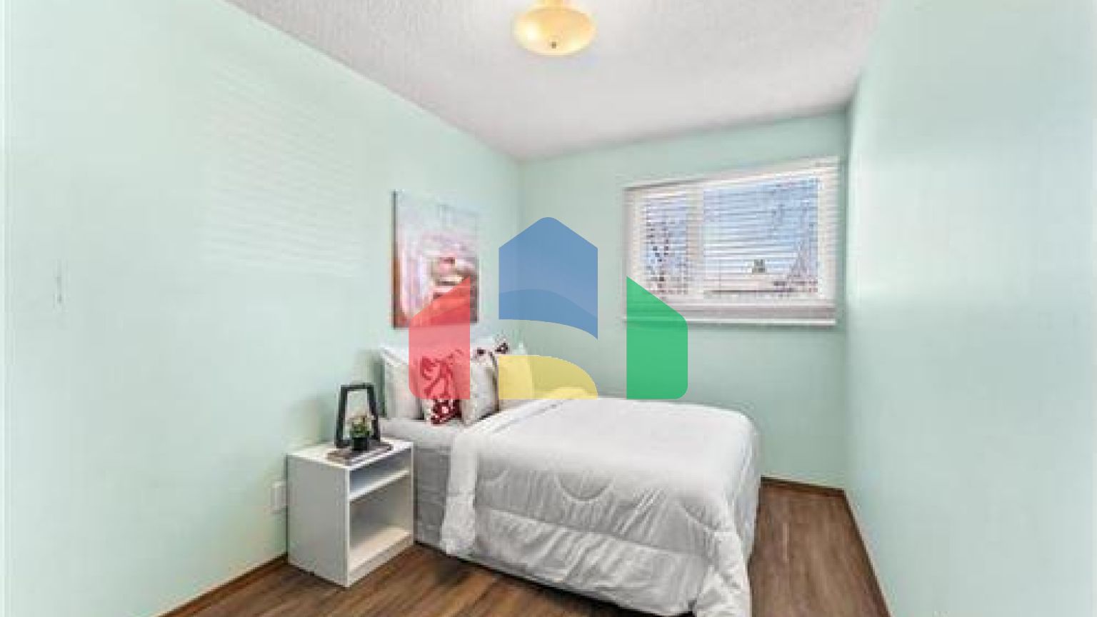 Residential - Single Family Home - Winnipeg, Canada - Canada