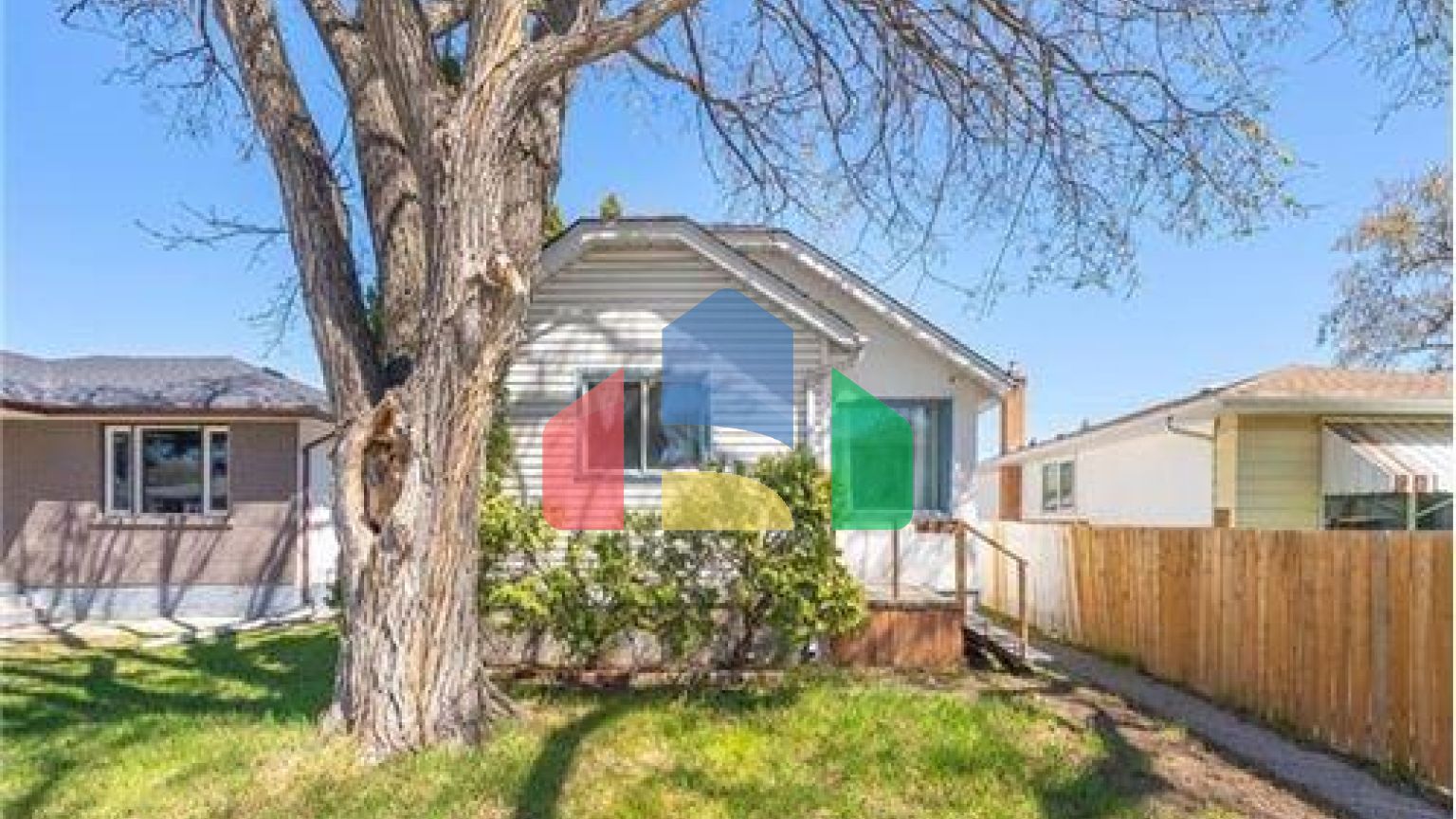 Residential - Single Family Home - Winnipeg, Canada - Canada
