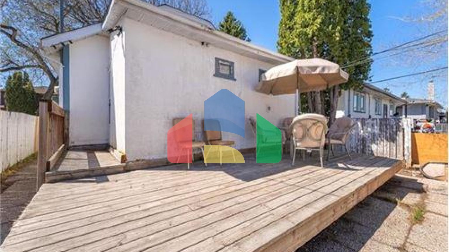 Residential - Single Family Home - Winnipeg, Canada - Canada