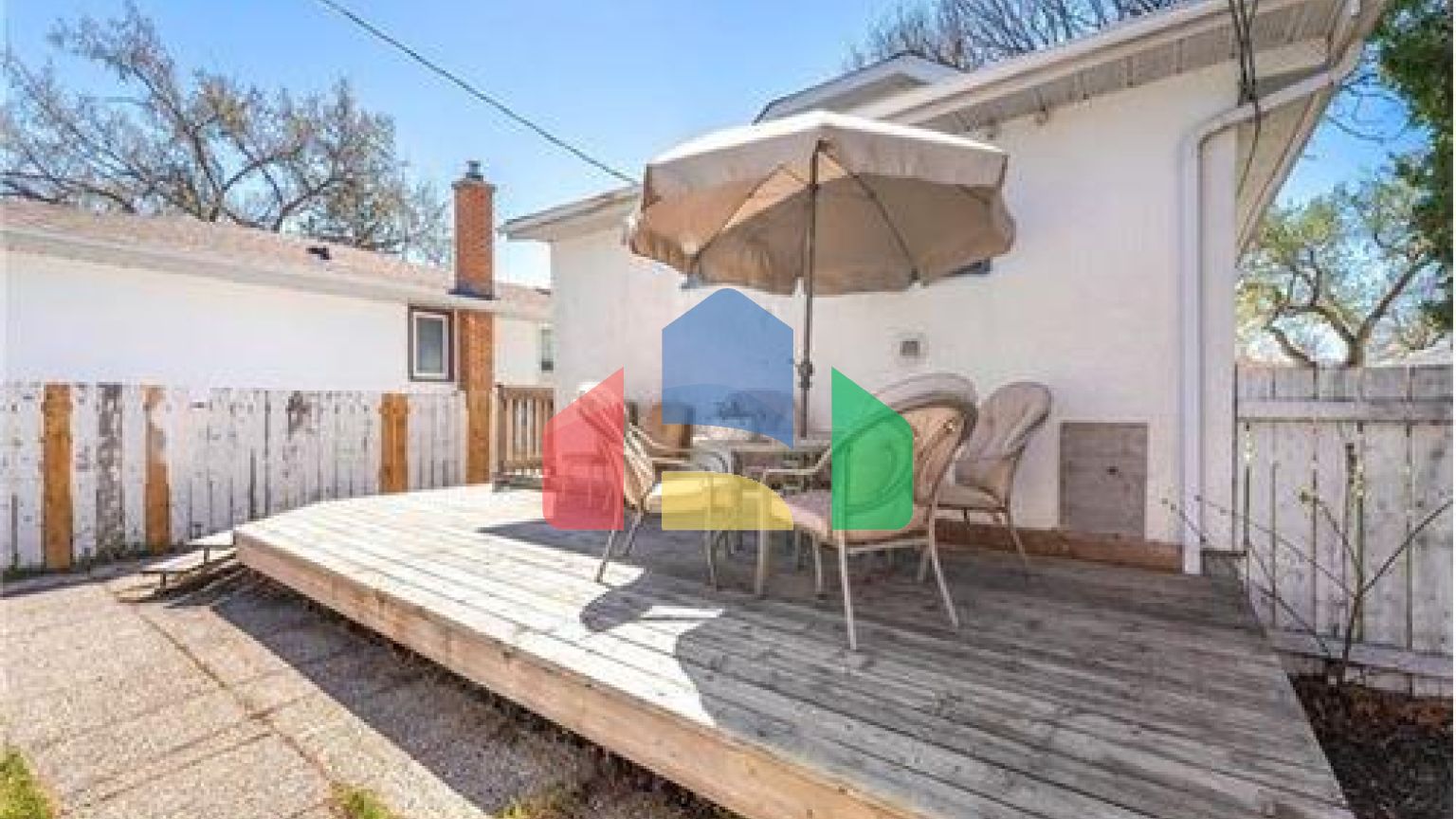 Residential - Single Family Home - Winnipeg, Canada - Canada