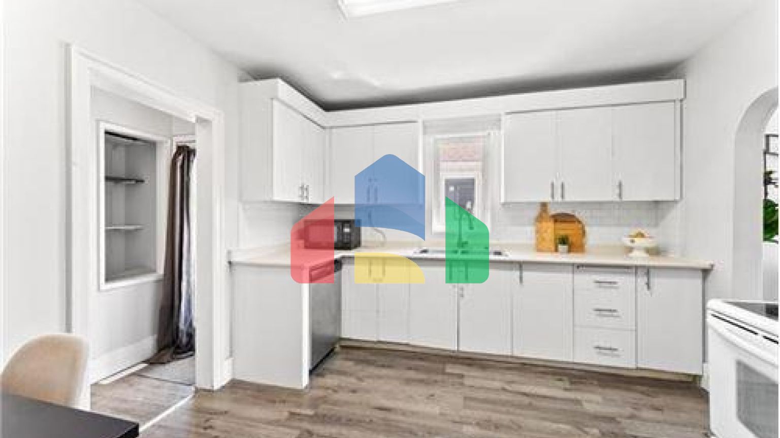 Residential - Single Family Home - Winnipeg, Canada - Canada