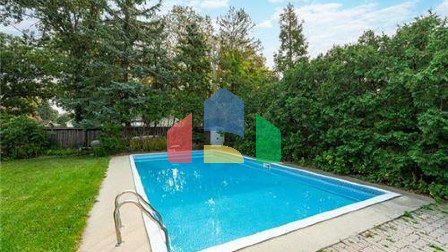 Residential - Single Family Home - Winnipeg, Canada - Canada