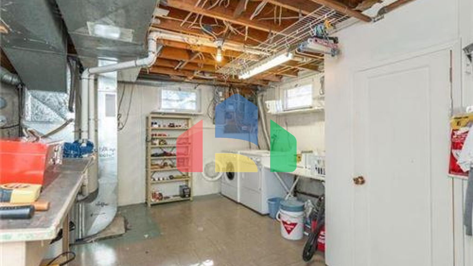 Residential - Single Family Home - Winnipeg, Canada - Canada