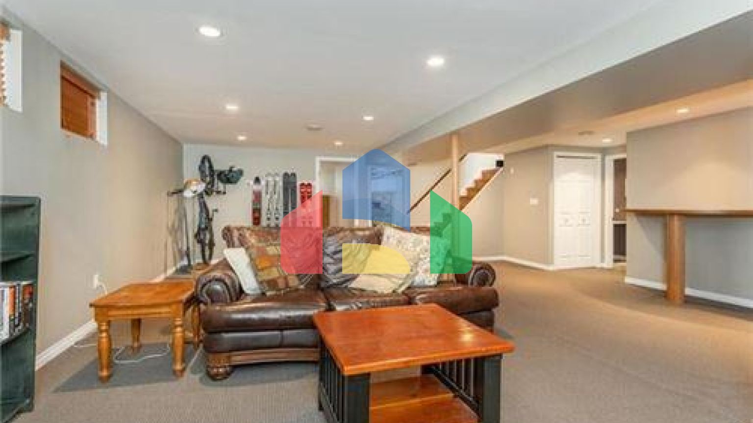 Residential - Single Family Home - Winnipeg, Canada - Canada