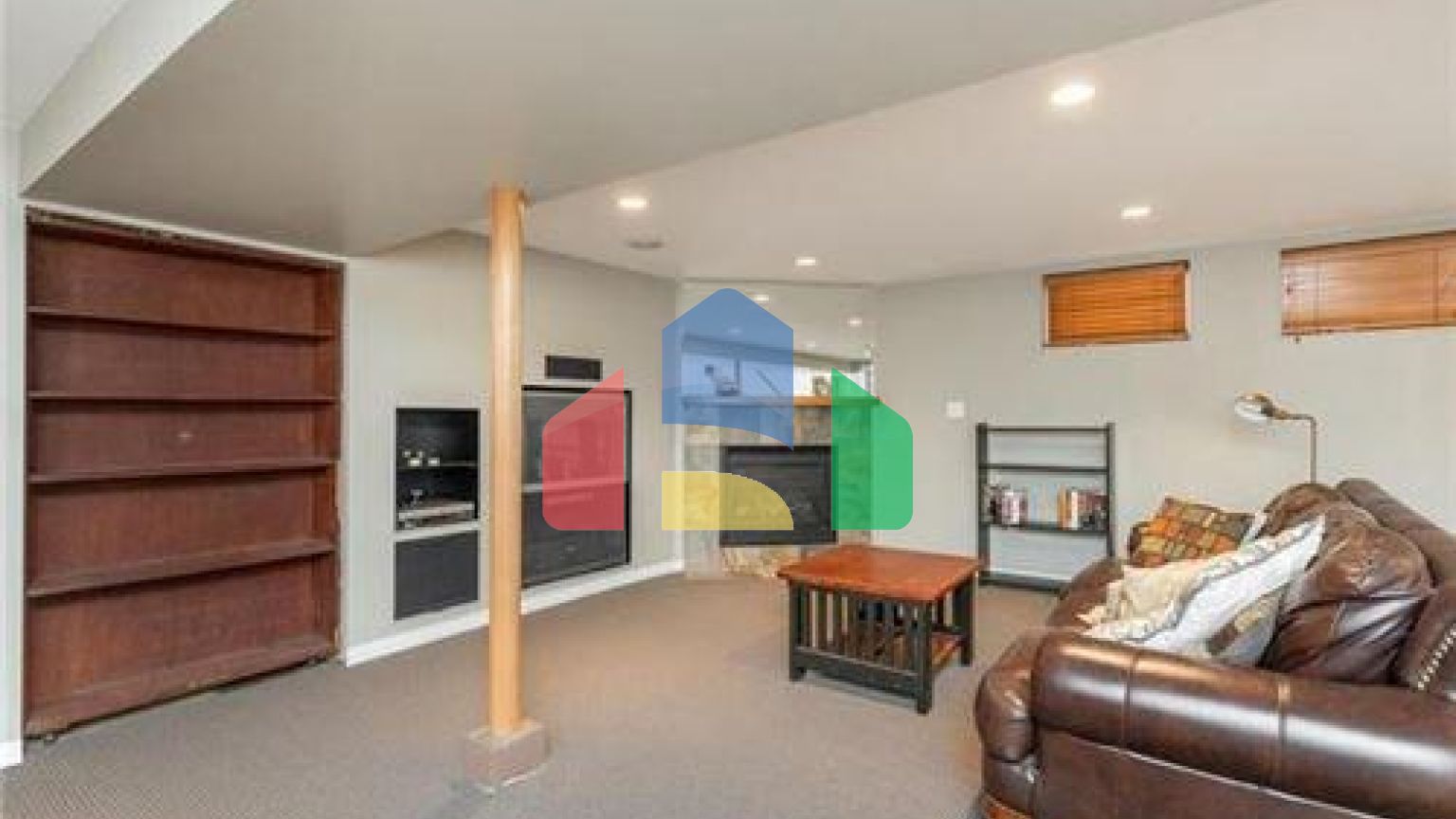 Residential - Single Family Home - Winnipeg, Canada - Canada