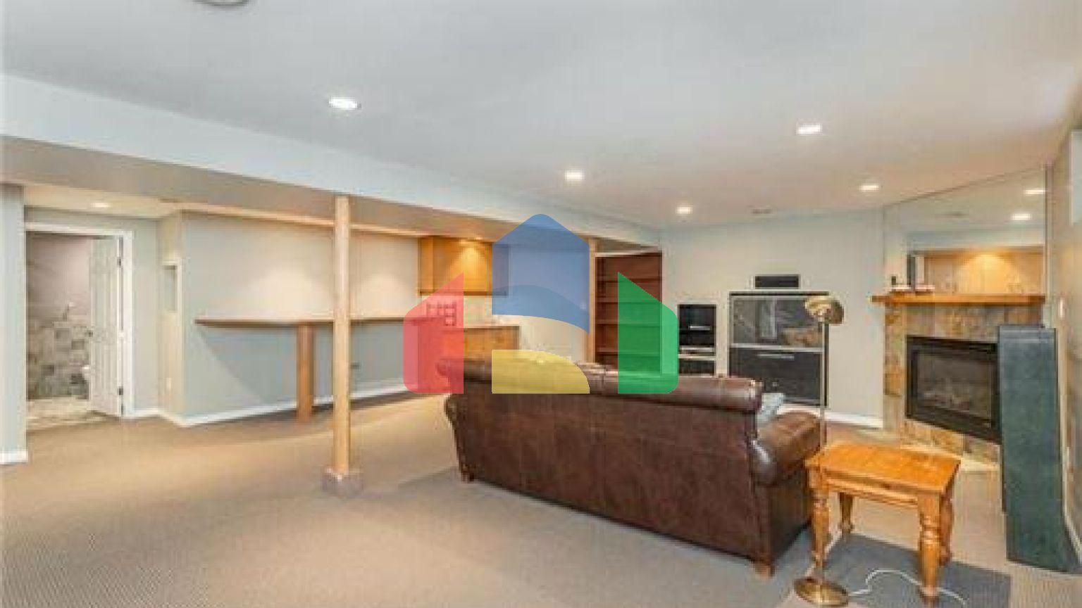 Residential - Single Family Home - Winnipeg, Canada - Canada