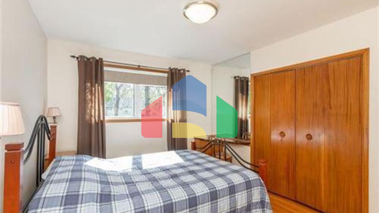 Residential - Single Family Home - Winnipeg, Canada - Canada