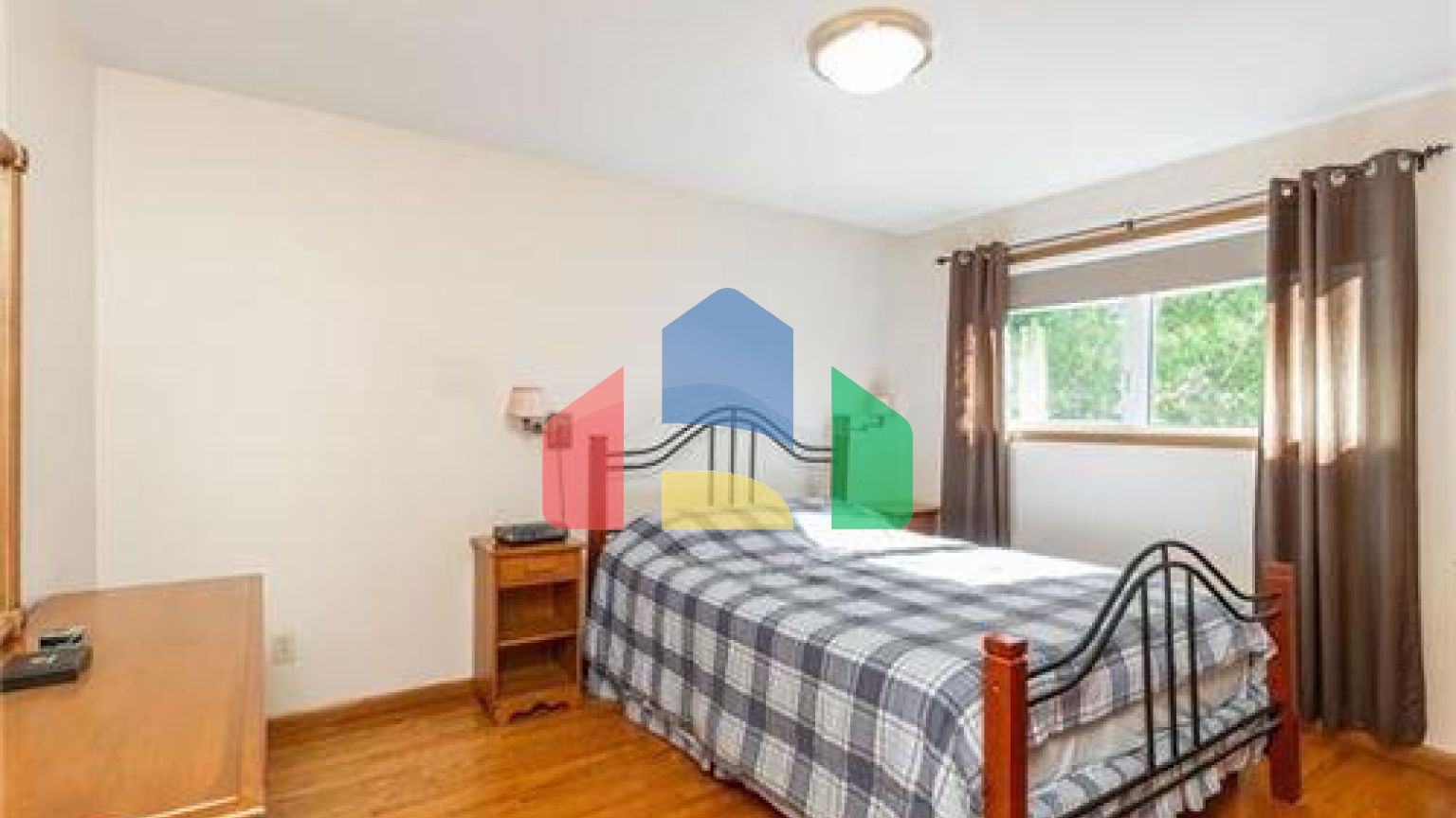 Residential - Single Family Home - Winnipeg, Canada - Canada