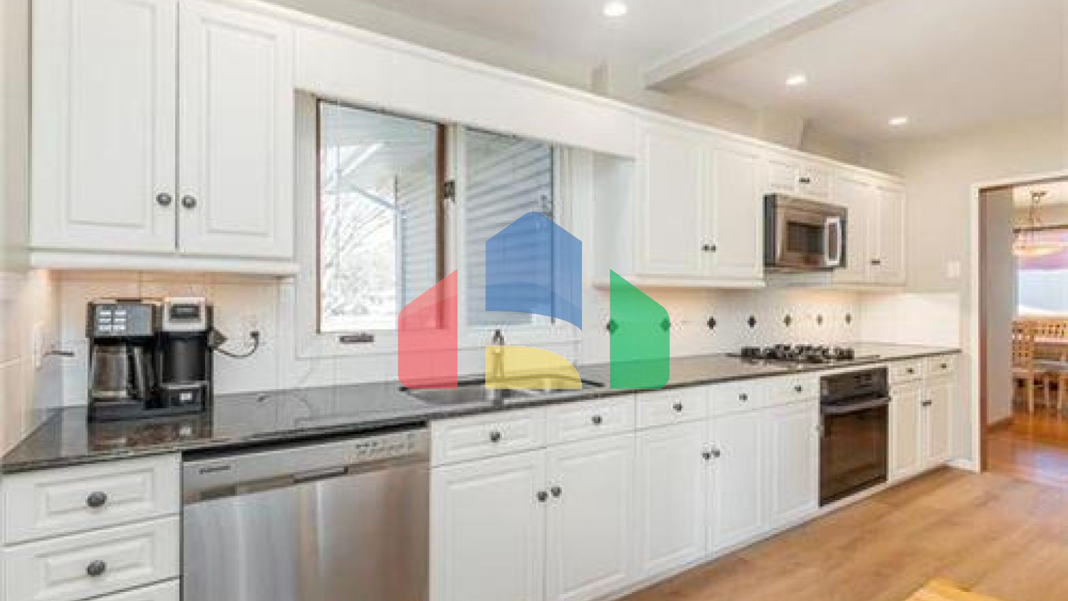 Residential - Single Family Home - Winnipeg, Canada - Canada