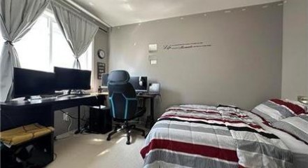 Residential - Single Family Home - Winnipeg, Canada - Canada