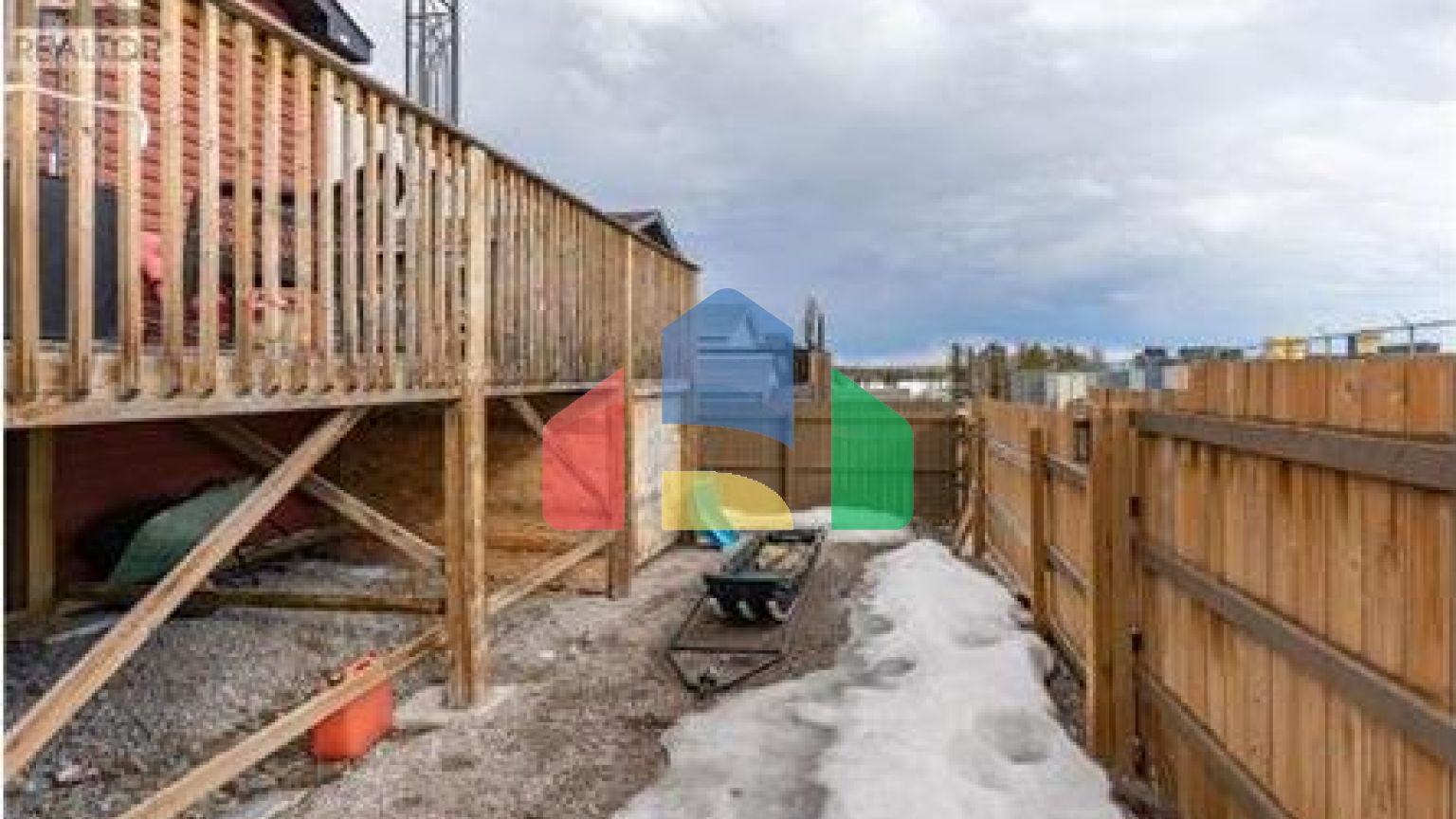 Residential - Single Family Home - Yellowknife, Canada - Canada