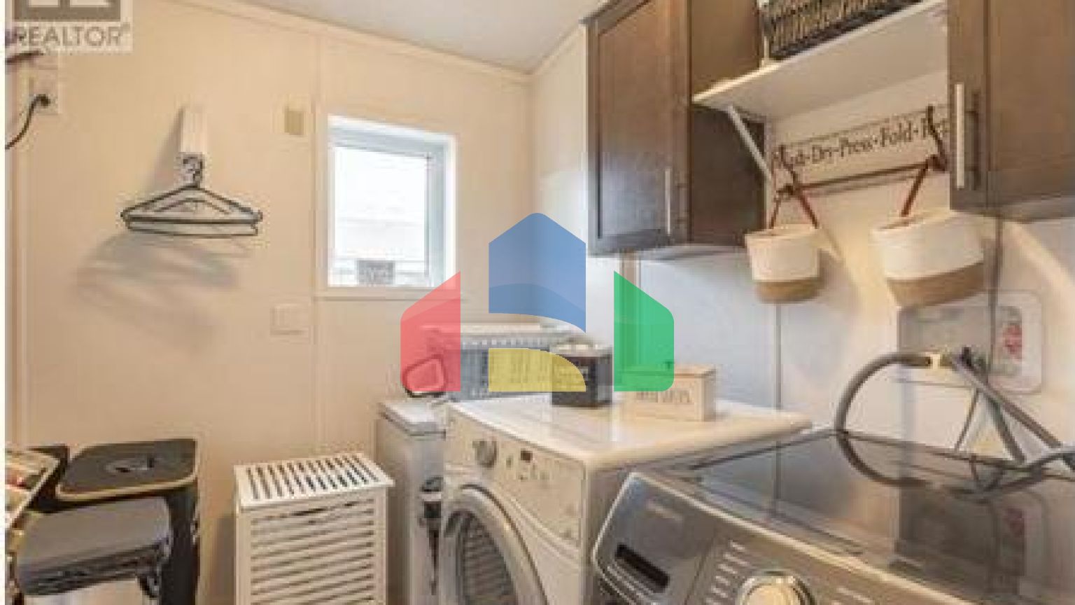 Residential - Single Family Home - Yellowknife, Canada - Canada