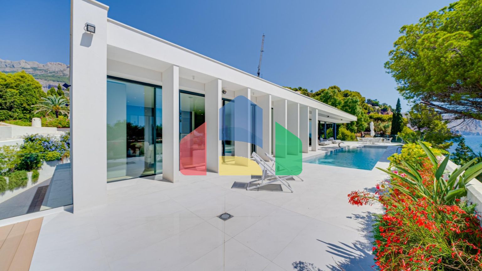 Вилла в Альтеа ID F0480