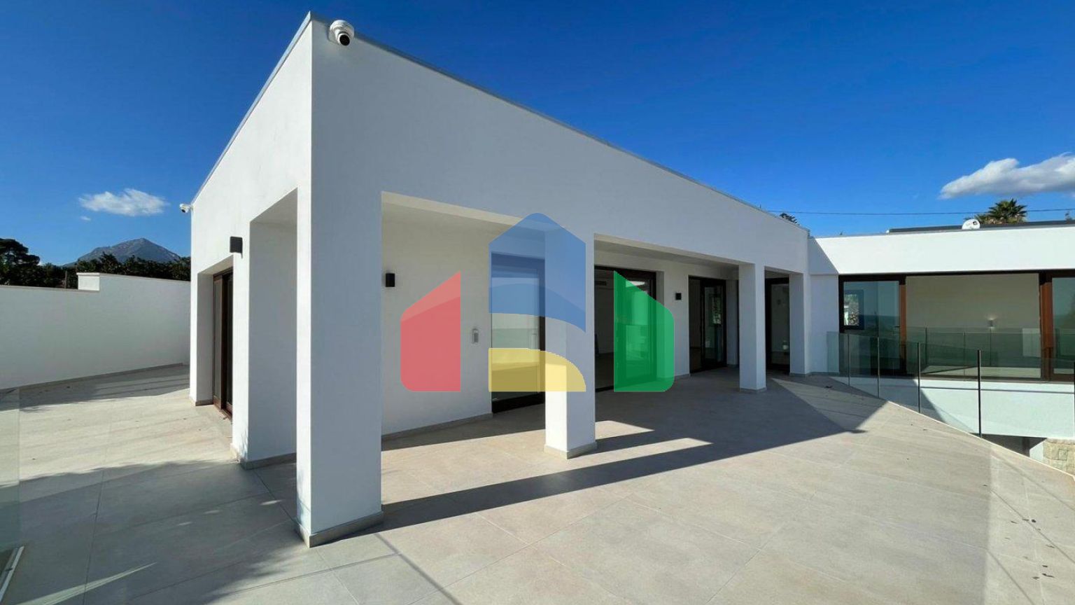 ЛЮКС ВИЛЛА В АЛЬТЕЕ