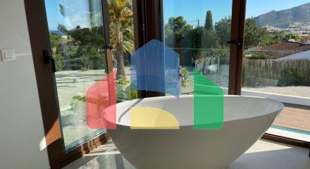 ЛЮКС ВИЛЛА В АЛЬТЕЕ