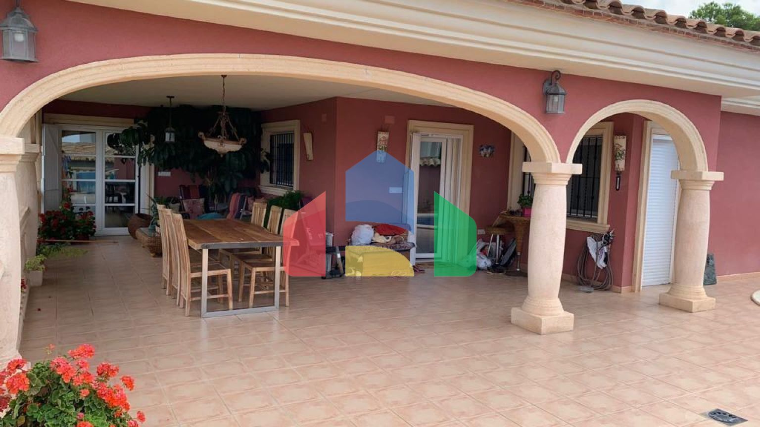 Средиземноморская вилла в 5 мин от пляжа