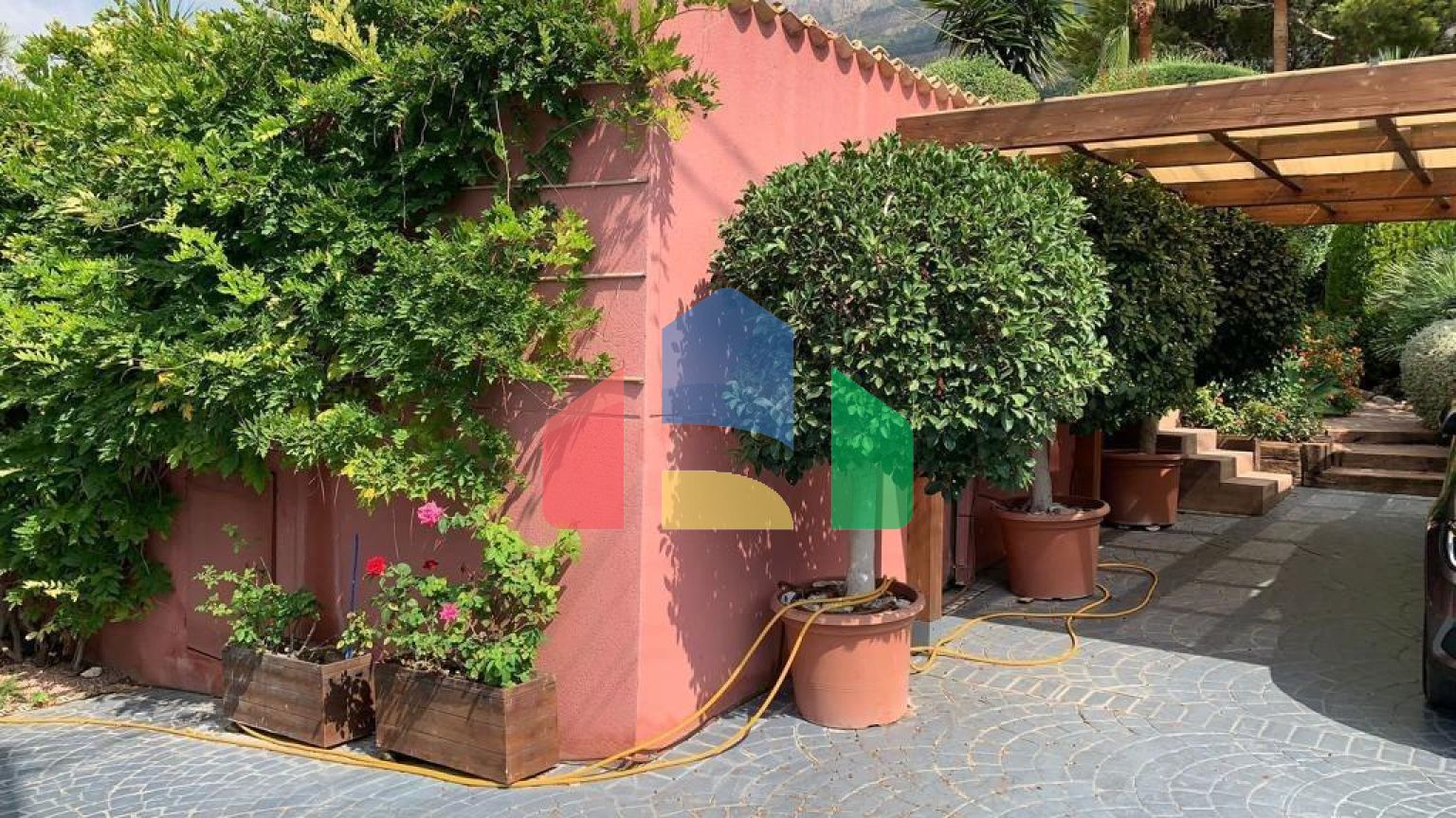 Средиземноморская вилла в 5 мин от пляжа