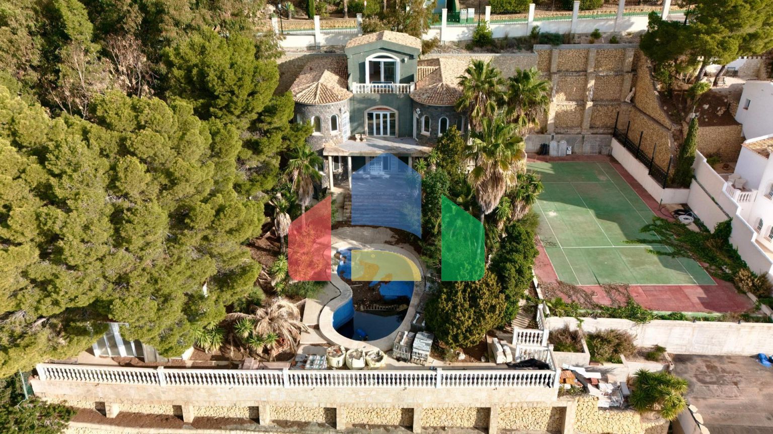 Средиземноморская роскошь в Altea Hills: эксклюзивная недвижимость с потрясающими видами и уникальны