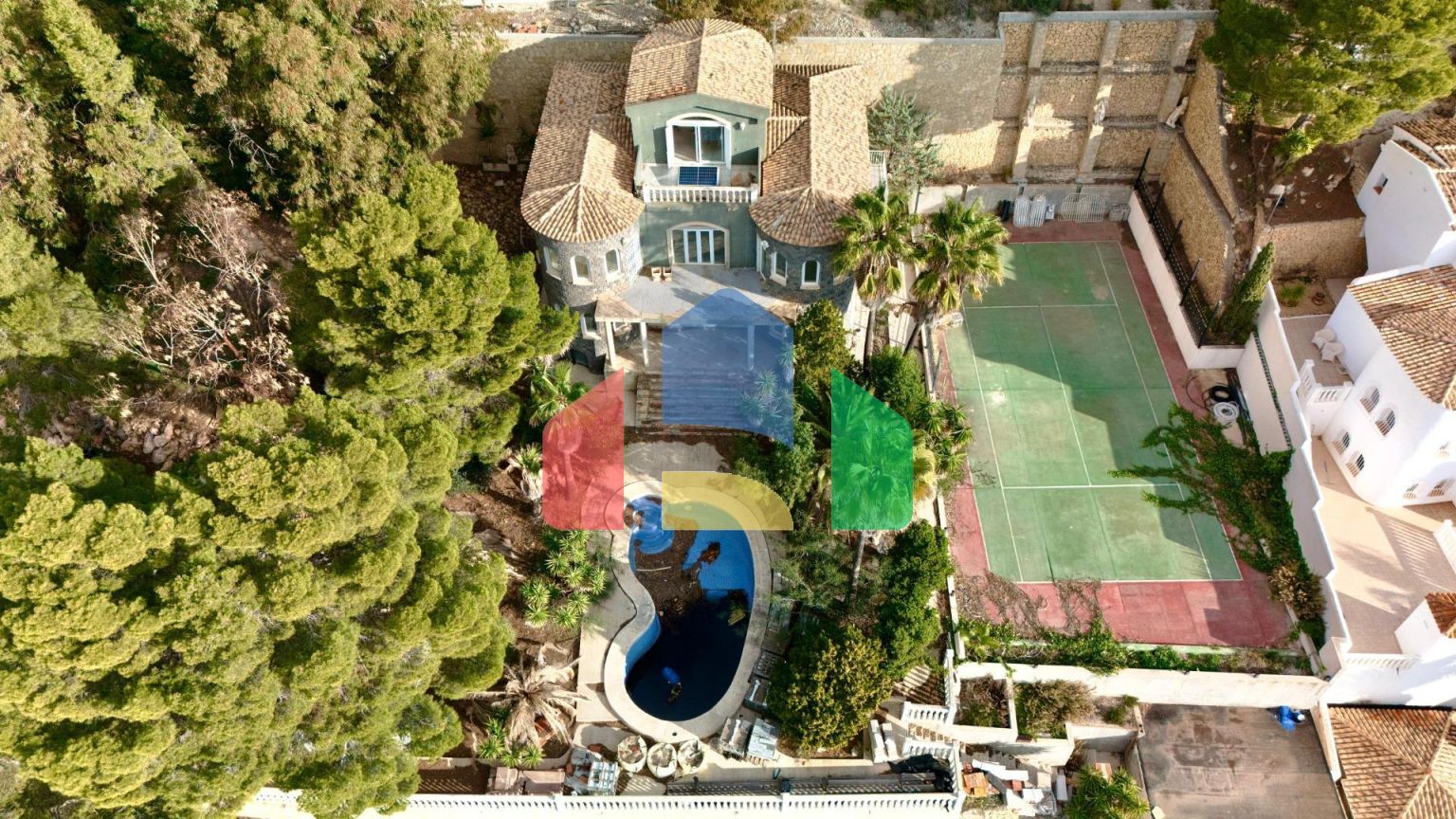 Средиземноморская роскошь в Altea Hills: эксклюзивная недвижимость с потрясающими видами и уникальны