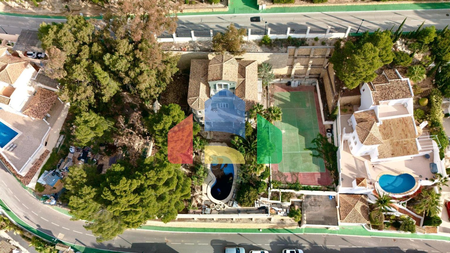 Средиземноморская роскошь в Altea Hills: эксклюзивная недвижимость с потрясающими видами и уникальны