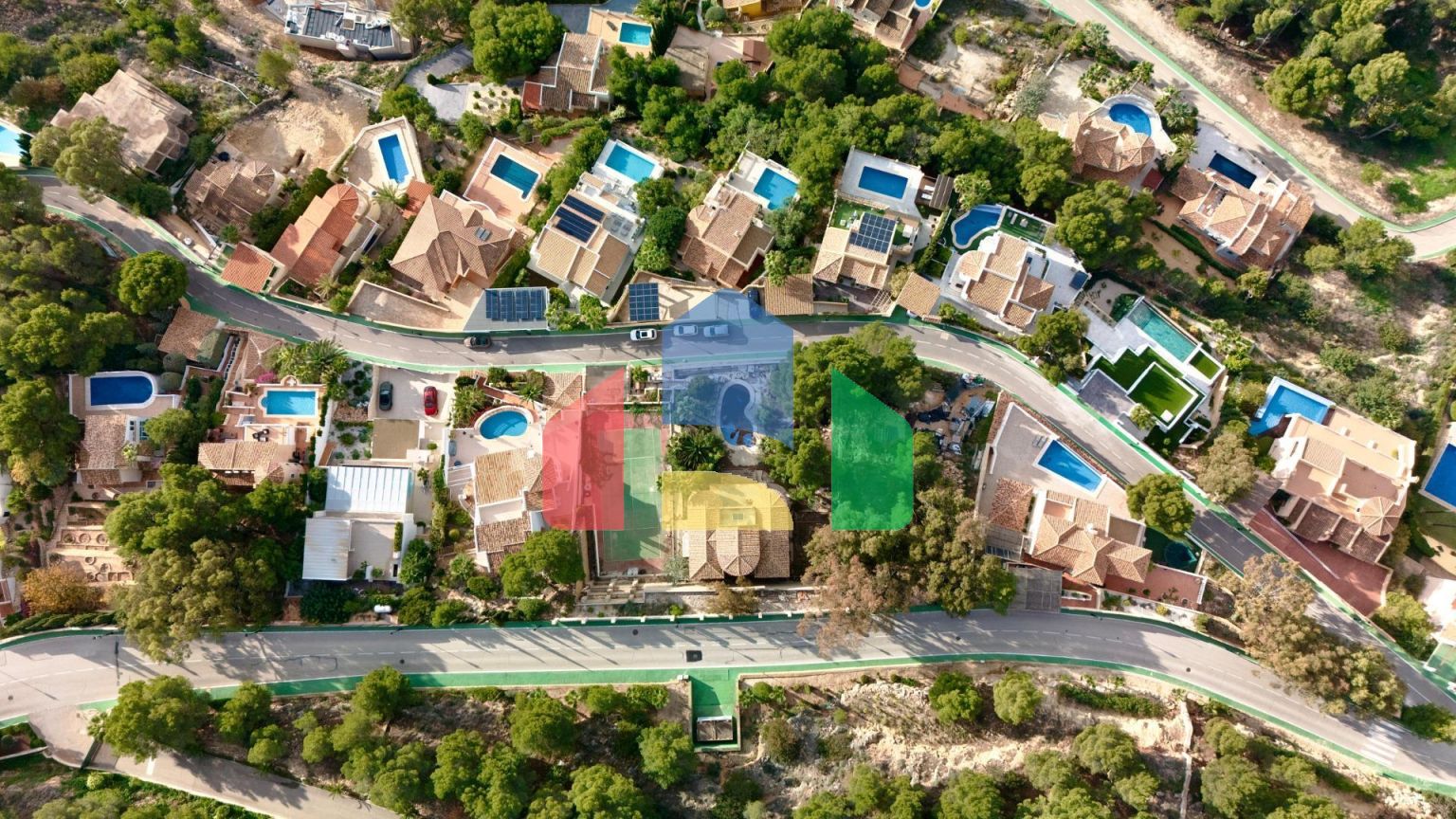 Средиземноморская роскошь в Altea Hills: эксклюзивная недвижимость с потрясающими видами и уникальны