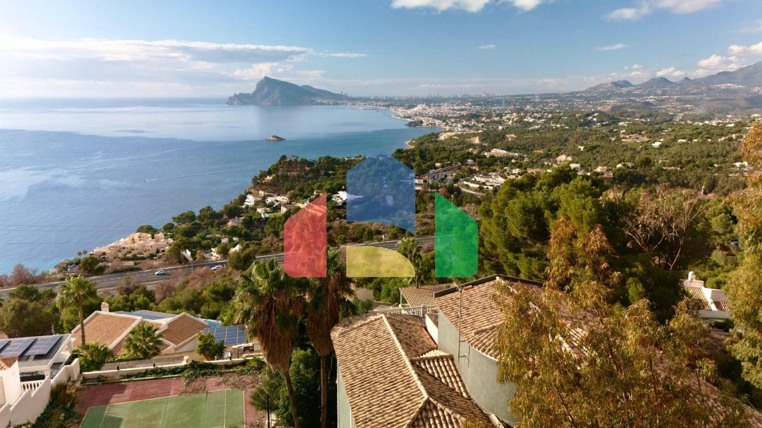 Средиземноморская роскошь в Altea Hills: эксклюзивная недвижимость с потрясающими видами и уникальны