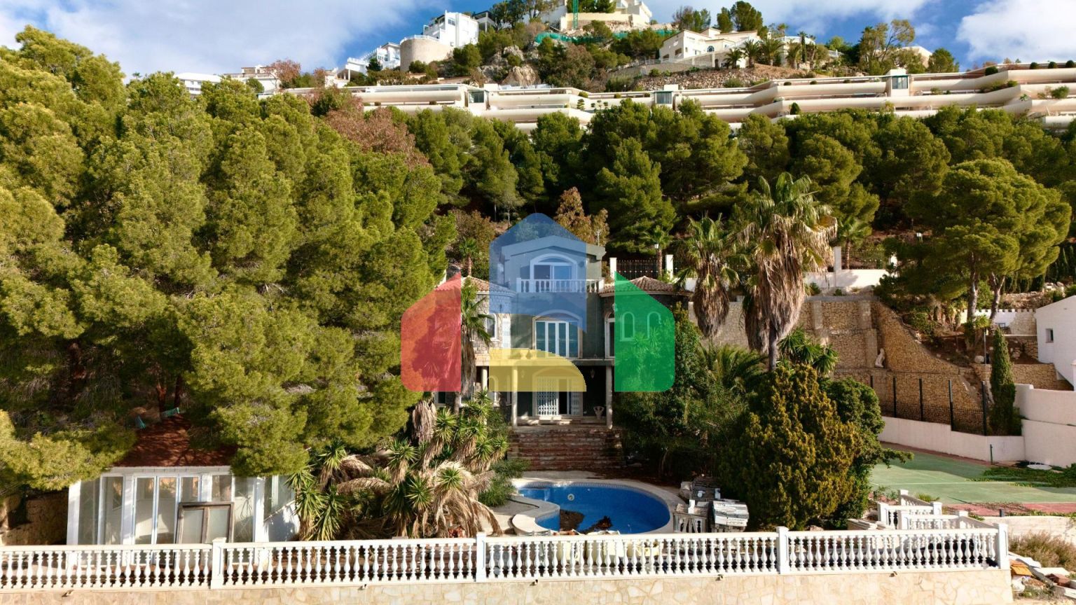 Средиземноморская роскошь в Altea Hills: эксклюзивная недвижимость с потрясающими видами и уникальны