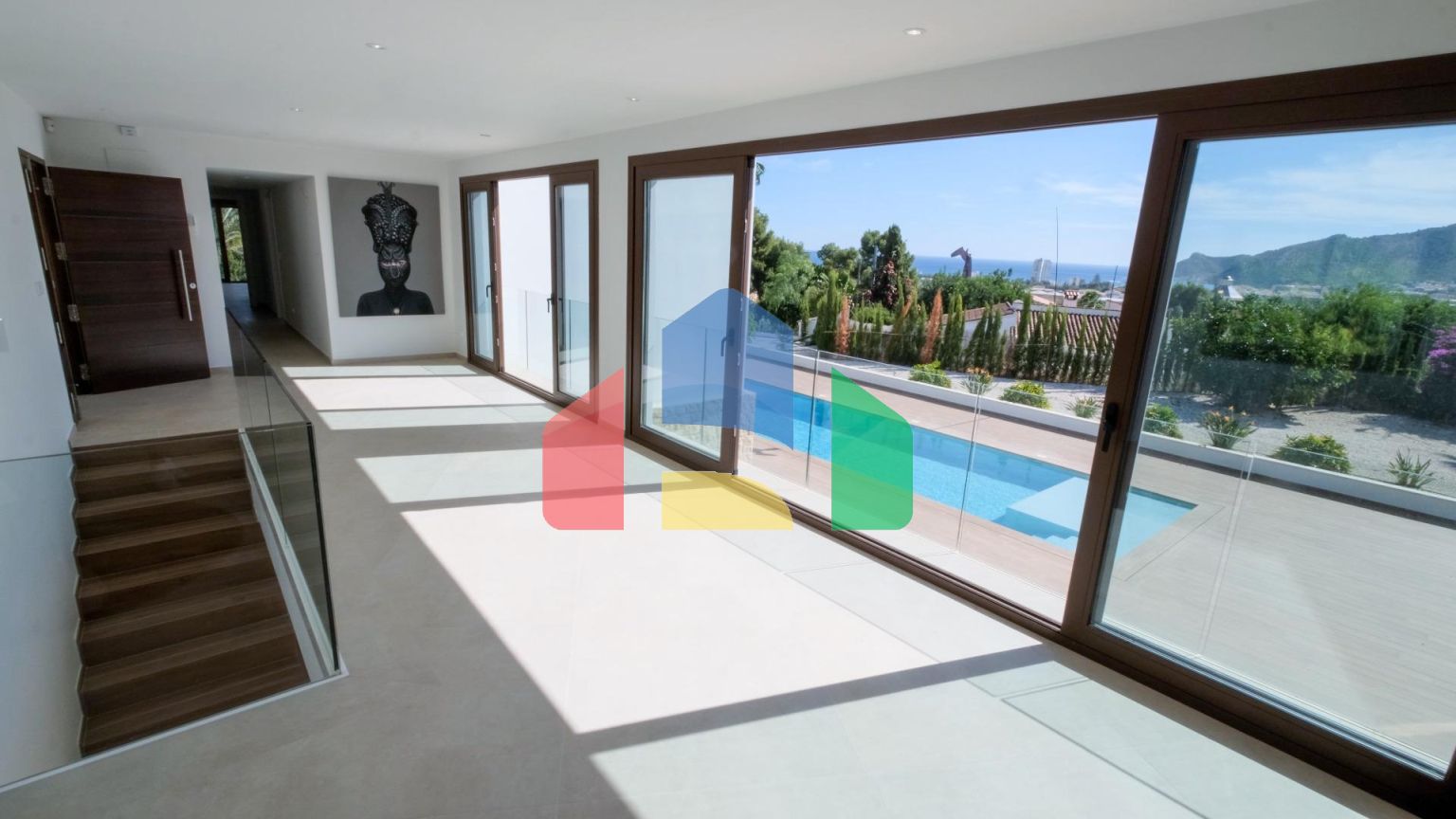 «Потрясающая вилла с живописным видом на море и долину в Альтее»