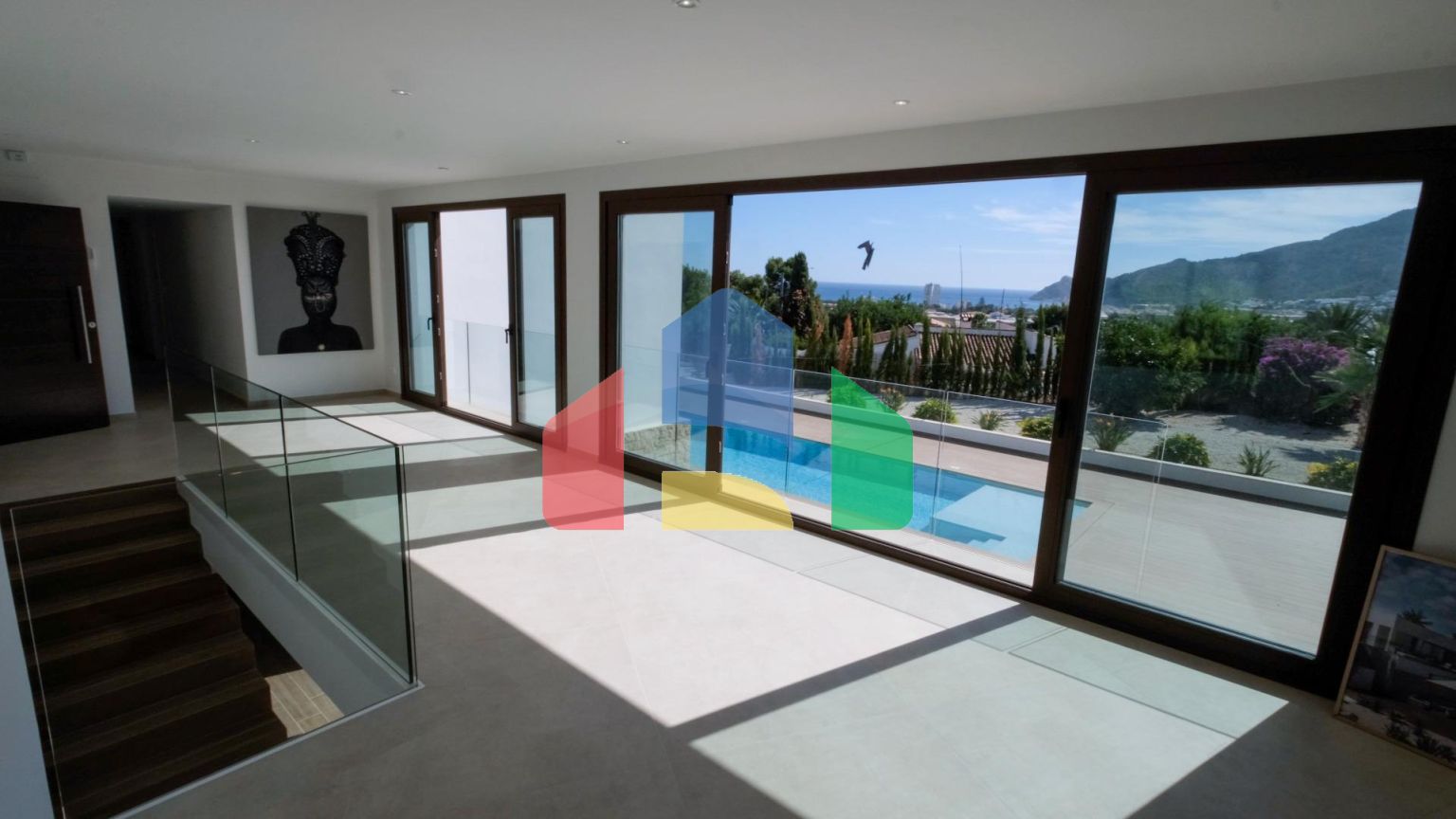 «Потрясающая вилла с живописным видом на море и долину в Альтее»