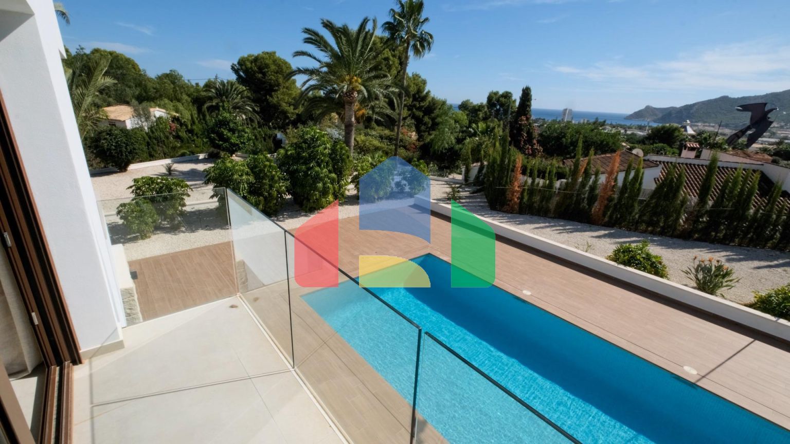 «Потрясающая вилла с живописным видом на море и долину в Альтее»