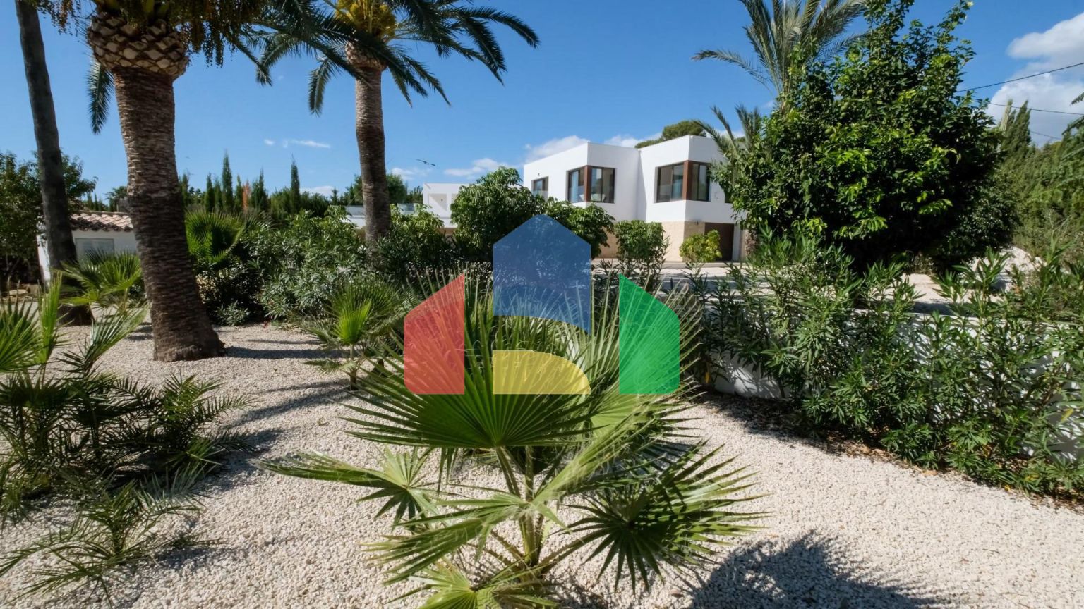 «Потрясающая вилла с живописным видом на море и долину в Альтее»