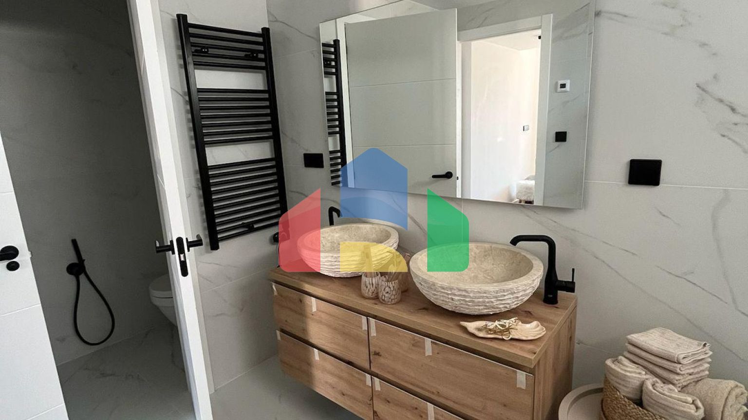 Отремонтированные виллы класса люкс с панорамными видами в Сьерра-де-Альтеа