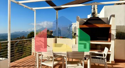 Элегантная вилла в Альтеа ла Велья с видом на море