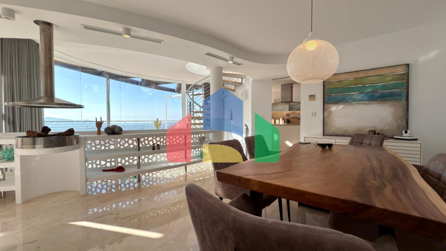 Элегантная вилла в Альтеа ла Велья с видом на море