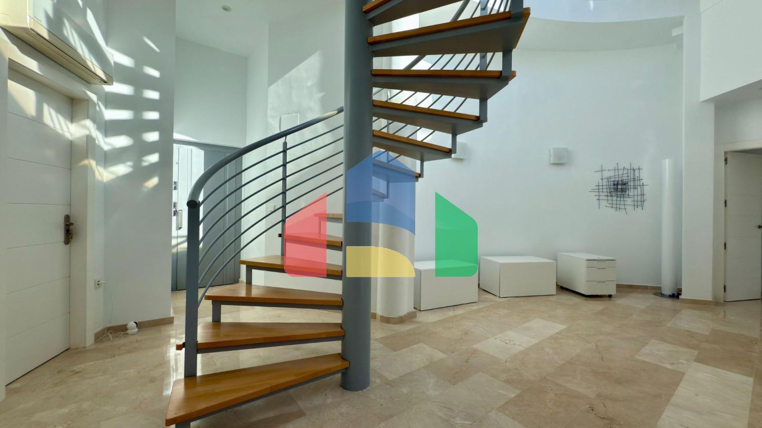 Элегантная вилла в Альтеа ла Велья с видом на море