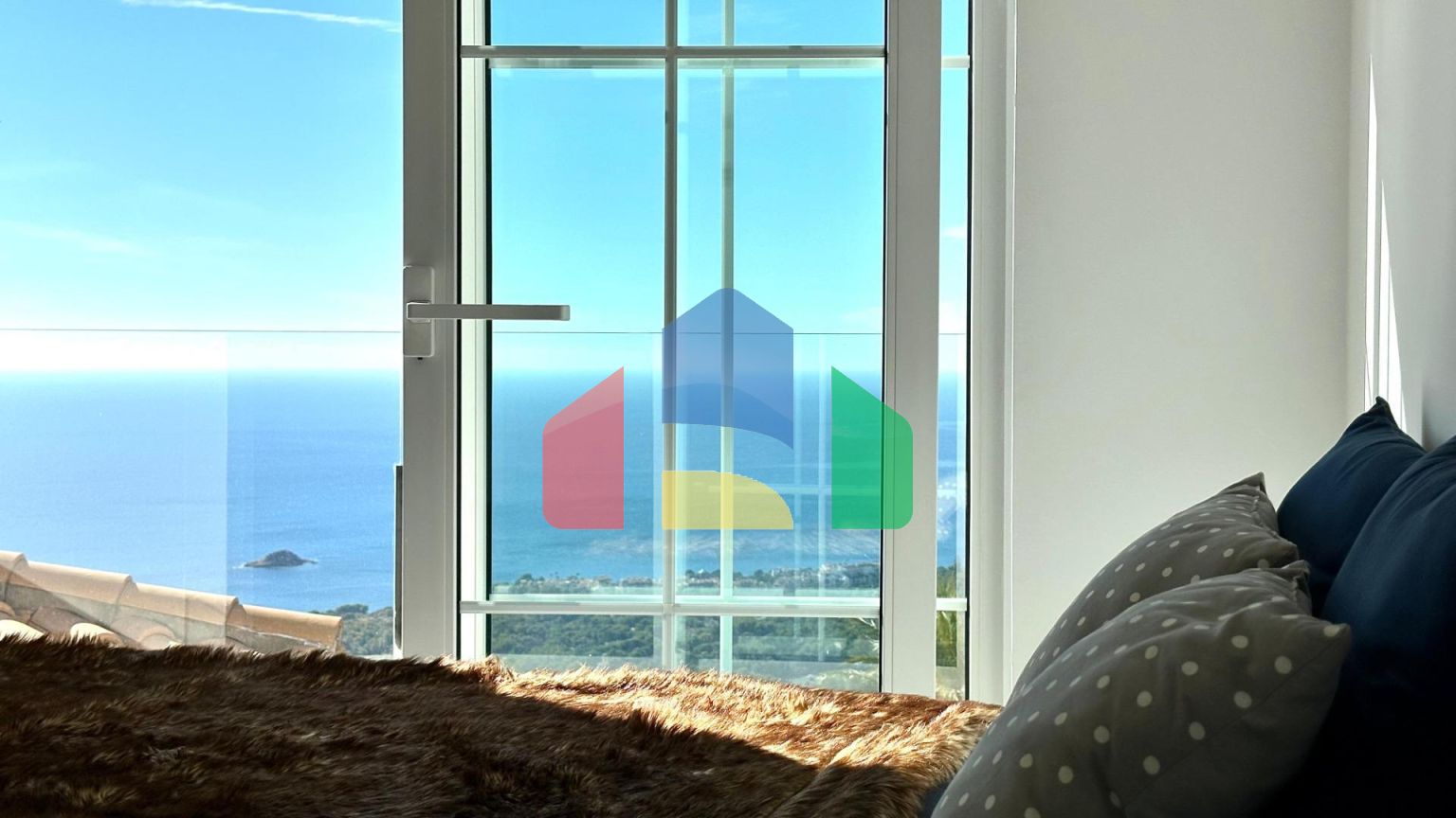 Элегантная вилла с видом на море и Альтеа-ла-Велья