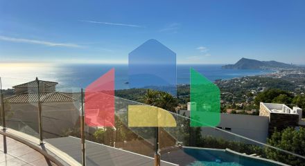 Элегантная вилла с видом на море и Альтеа-ла-Велья