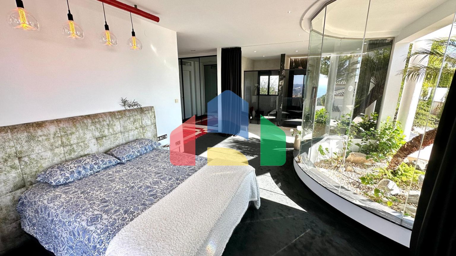 Элегантная вилла с видом на море и Альтеа-ла-Велья