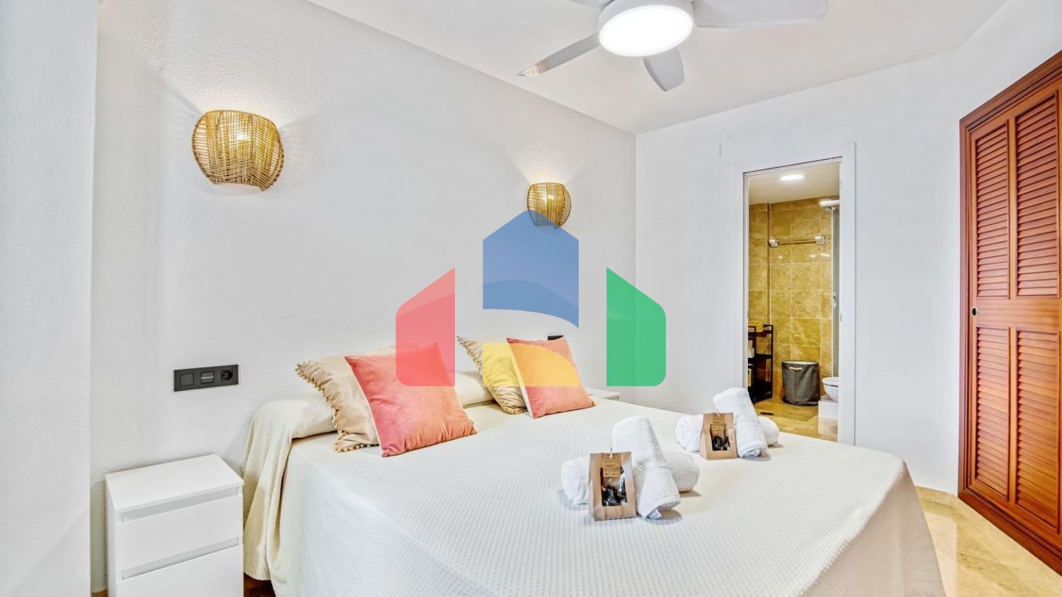 УНИКАЛЬНАЯ ИНВЕСТИЦИЯ В МАСКАРАТ, АЛТЕА – АПАРТАМЕНТ МЕЧТЫ НА ПЕРВОЙ ЛИНИИ МОРЯ!